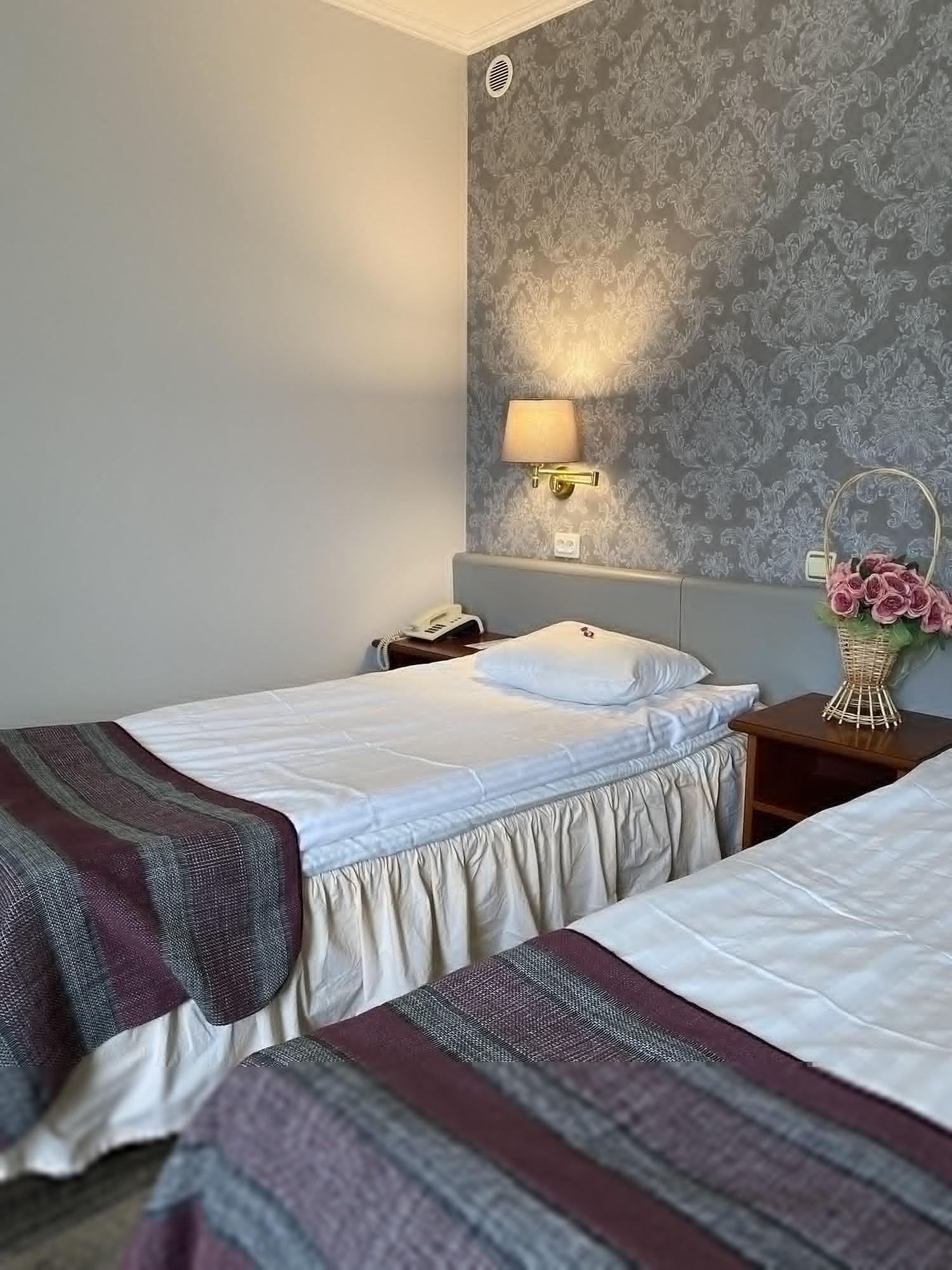 Nb With Free Parking Hotell 3*