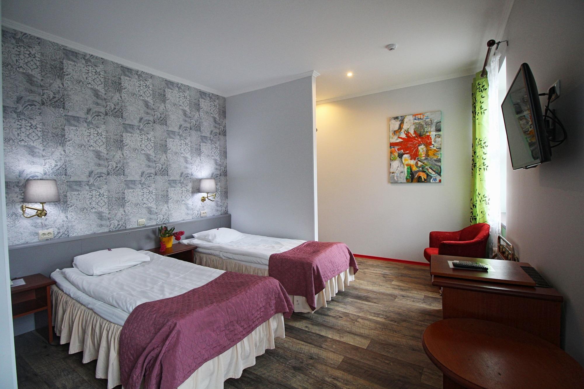Nb With Free Parking Viesnīca 3*